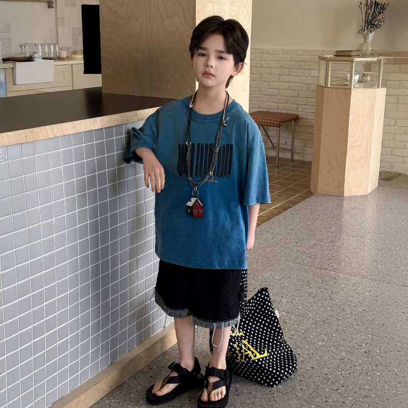Summer Clothing Range - 男の子用サマーデニムショートパンツ 膝丈ミッドレングスパンツ 2026 子供用サマースタイル ファイブクォーターパンツ レンジウーブン