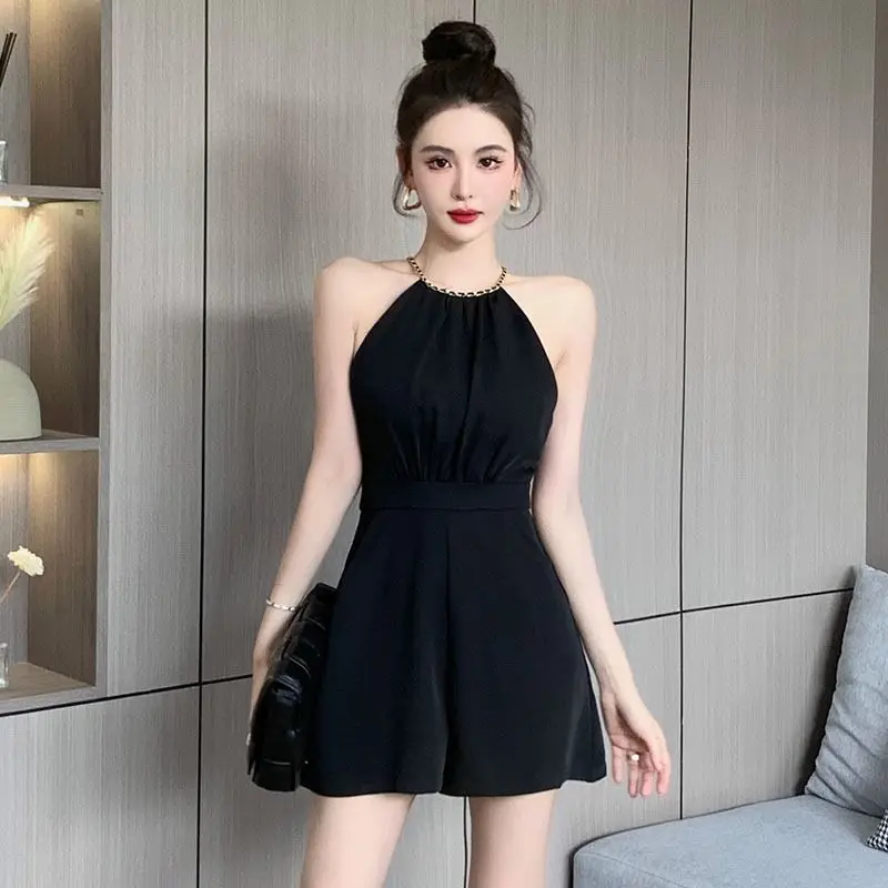 クールな白人女性用ショートパンツ オフィス ライト バケーシ - Summer Clothing Trends 2025 のレビューと価格