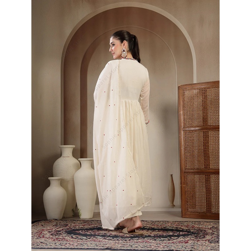 白い綿のアナルカリクルティセット、パンツとデュパタ付き、花柄 - Summer Clothing India のレビューと価格
